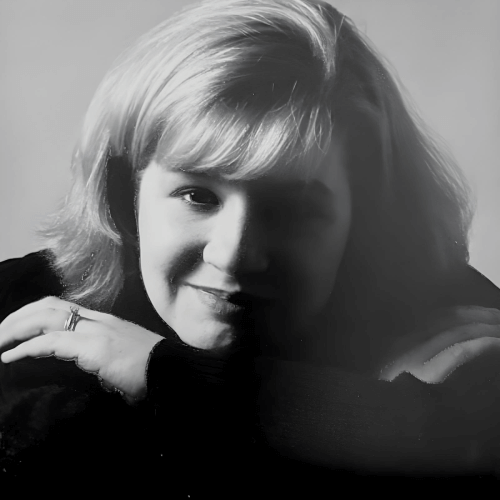 Photo of Dana McComb